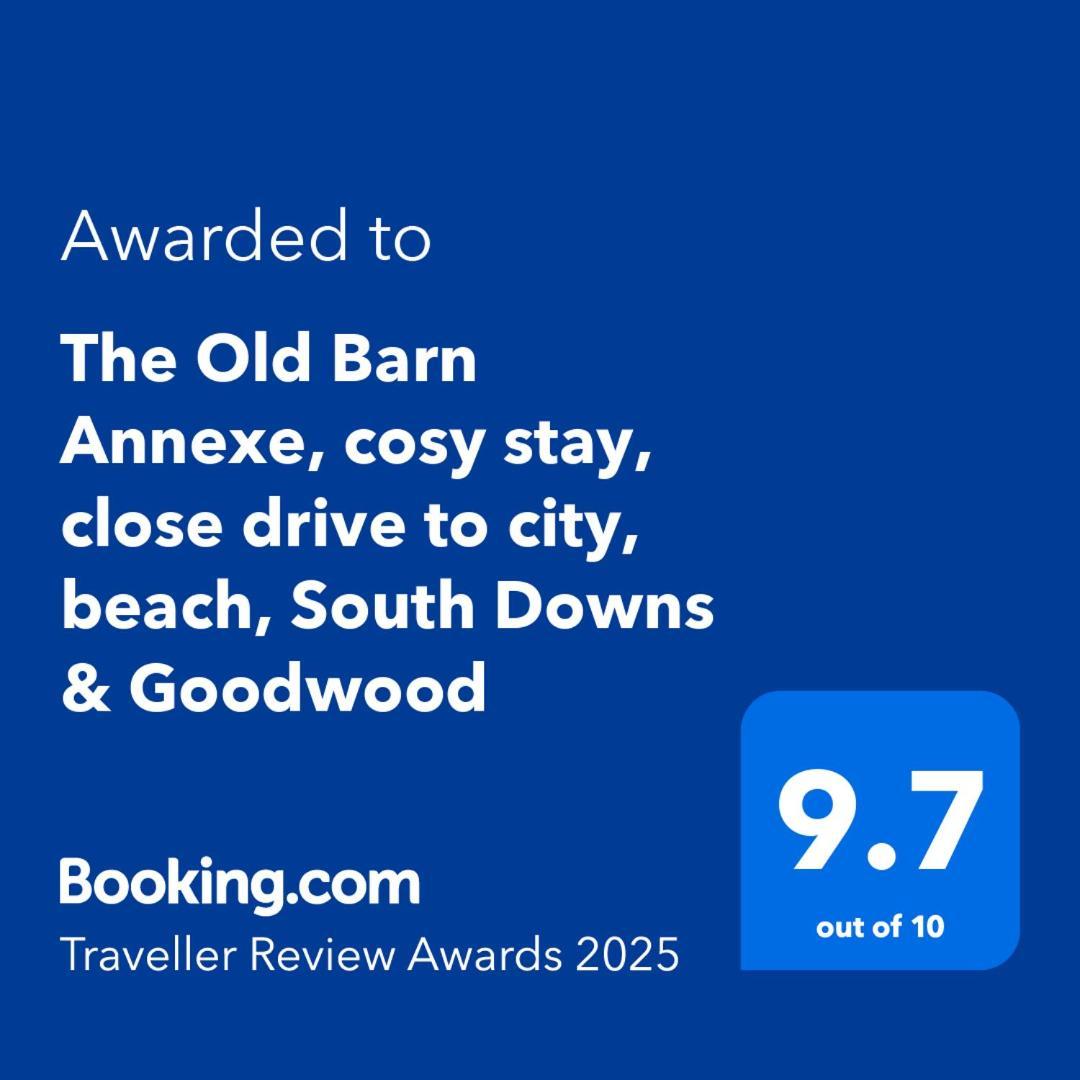 Holiday home The Old Barn Annexe, Cosy Stay, Close Drive To City, Beach, South Downs & Goodwood *